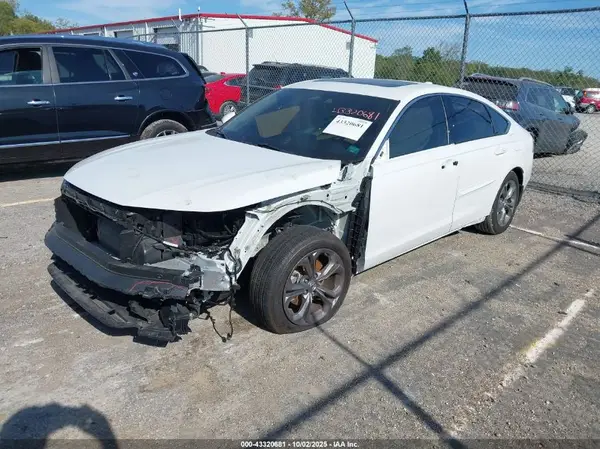 1HGCY1F33RA075684 2024 HONDA ACCORD - Image 2
