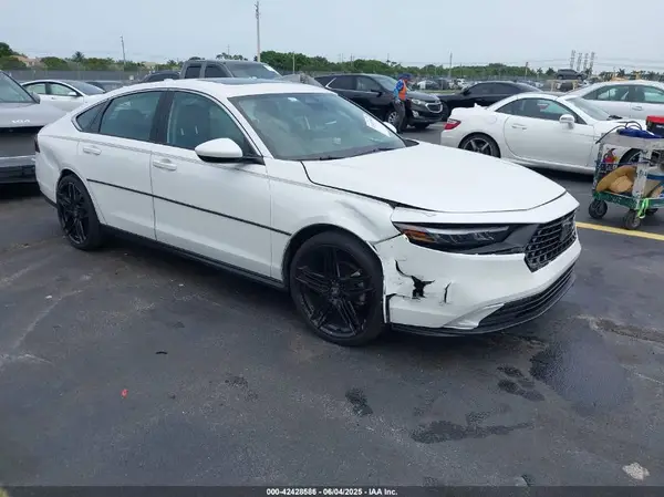 1HGCY1F33RA082523 2024 HONDA ACCORD - Image 1