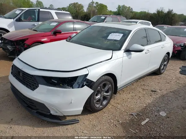 1HGCY1F33RA086832 2024 HONDA ACCORD - Image 2