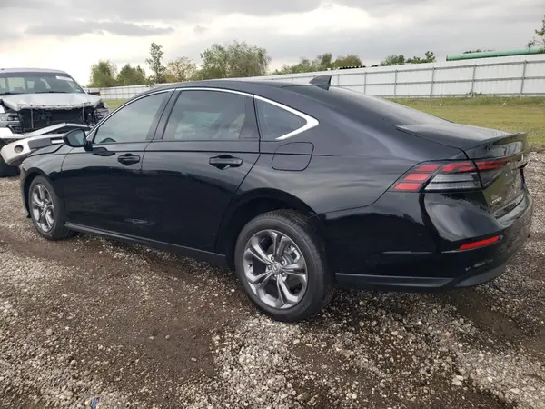 1HGCY1F33RA090458 2024 HONDA ACCORD - Image 2