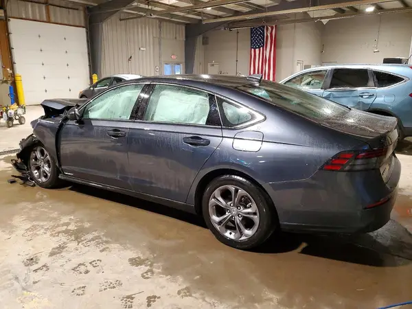 1HGCY1F34RA000556 2024 HONDA ACCORD - Image 2