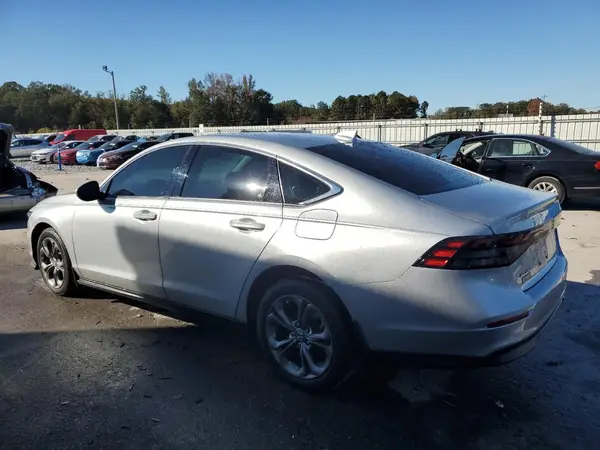 1HGCY1F34RA008690 2024 HONDA ACCORD - Image 2