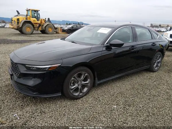 1HGCY1F34RA011105 2024 HONDA ACCORD - Image 2