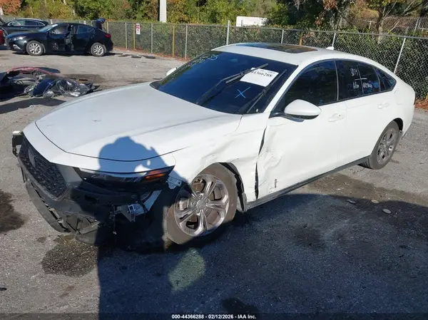 1HGCY1F34RA026235 2024 HONDA ACCORD - Image 2
