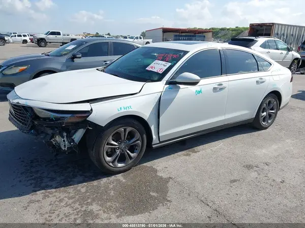 1HGCY1F34RA029555 2024 HONDA ACCORD - Image 2