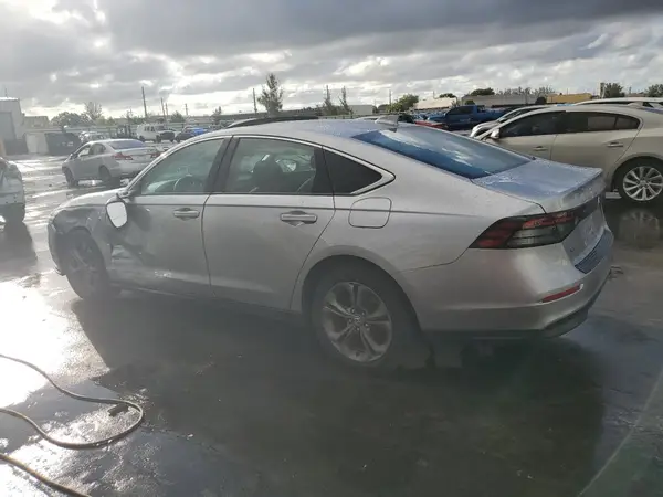 1HGCY1F34RA045450 2024 HONDA ACCORD - Image 2