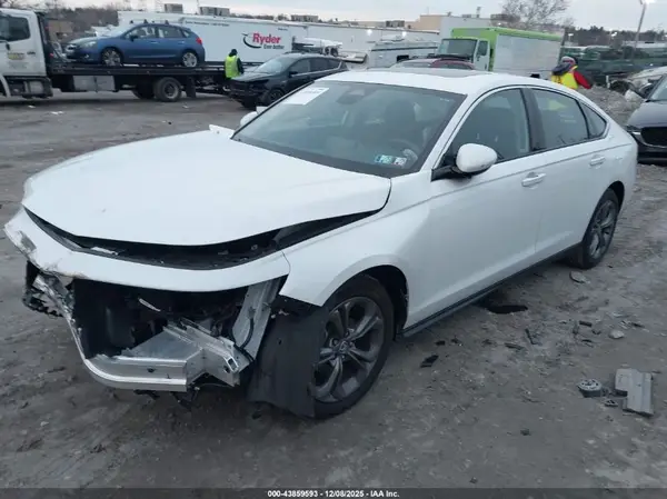 1HGCY1F34RA048087 2024 HONDA ACCORD - Image 2