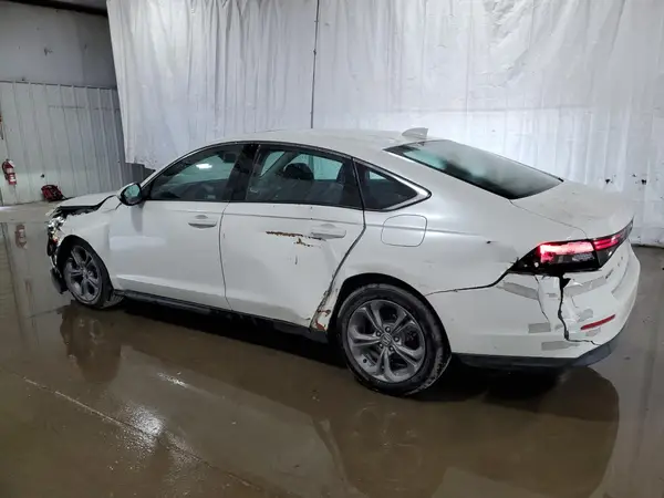 1HGCY1F34RA055363 2024 HONDA ACCORD - Image 2