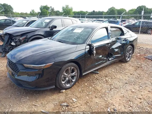 1HGCY1F34RA055587 2024 HONDA ACCORD - Image 2