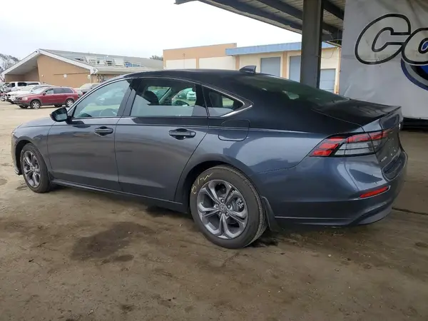 1HGCY1F34RA058215 2024 HONDA ACCORD - Image 2