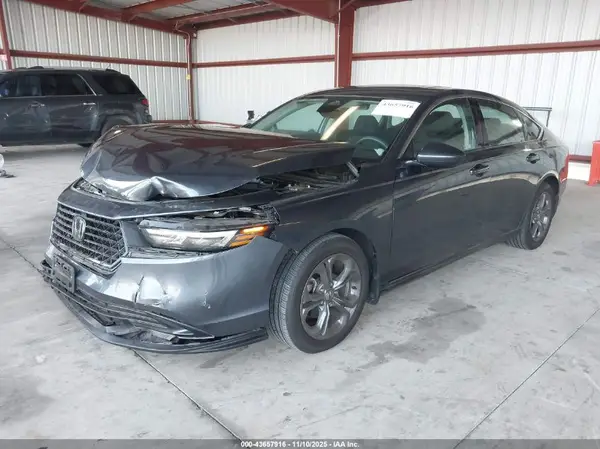 1HGCY1F34RA069070 2024 HONDA ACCORD - Image 2