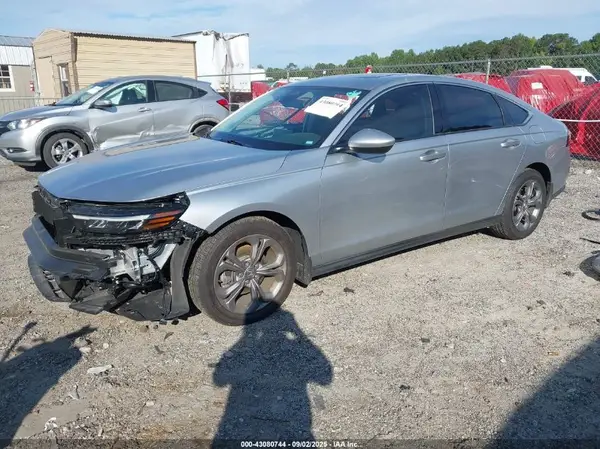 1HGCY1F34RA070624 2024 HONDA ACCORD - Image 2