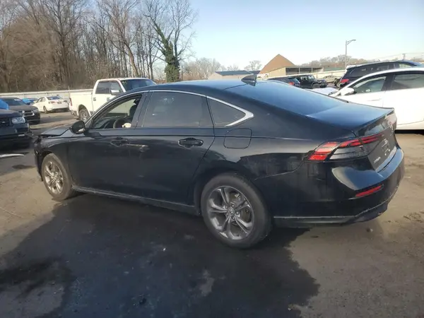 1HGCY1F34RA074463 2024 HONDA ACCORD - Image 2
