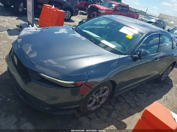 1HGCY1F34RA088153 2024 HONDA ACCORD - Image 2