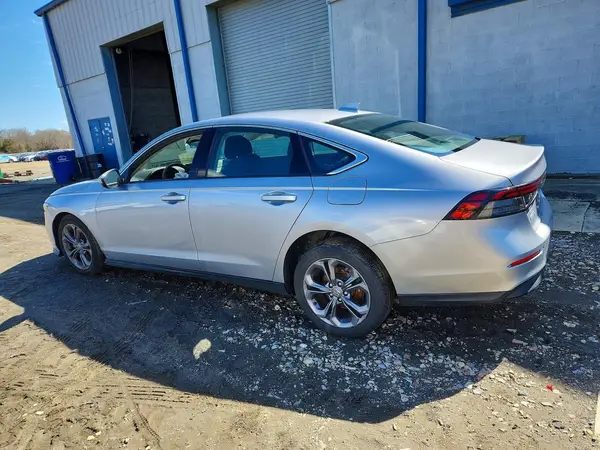 1HGCY1F35PA041288 2023 HONDA ACCORD - Image 2
