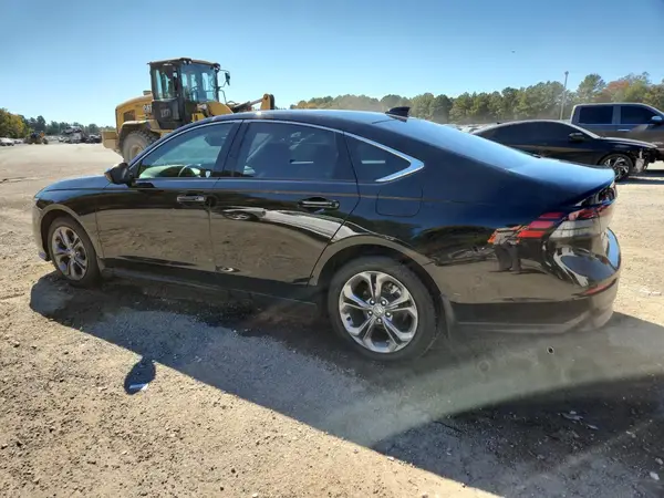 1HGCY1F35PA054302 2023 HONDA ACCORD - Image 2