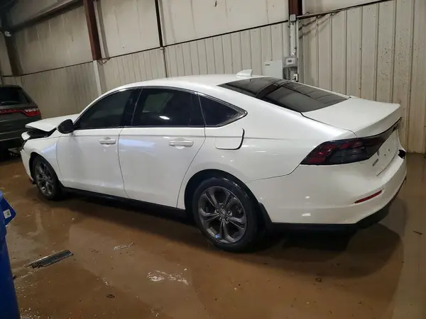 1HGCY1F35PA055126 2023 HONDA ACCORD - Image 2