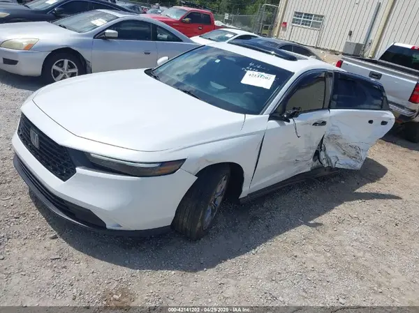 1HGCY1F35RA002011 2024 HONDA ACCORD - Image 2