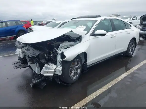 1HGCY1F35RA002767 2024 HONDA ACCORD - Image 2