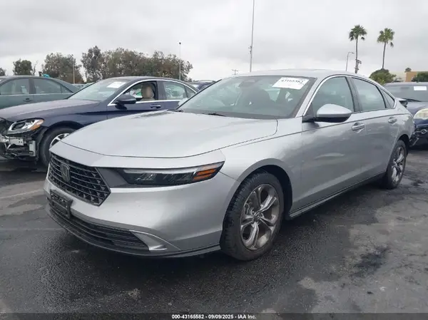 1HGCY1F35RA007094 2024 HONDA ACCORD - Image 2