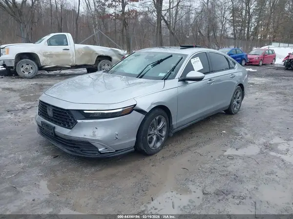 1HGCY1F35RA009461 2024 HONDA ACCORD - Image 2