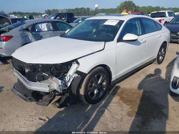 1HGCY1F35RA018421 2024 HONDA ACCORD - Image 2