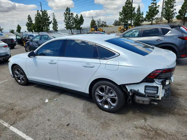 1HGCY1F35RA023554 2024 HONDA ACCORD - Image 2