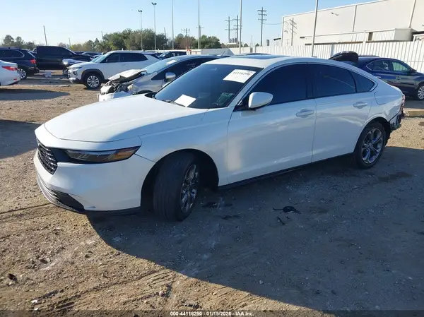 1HGCY1F35RA025689 2024 HONDA ACCORD - Image 2