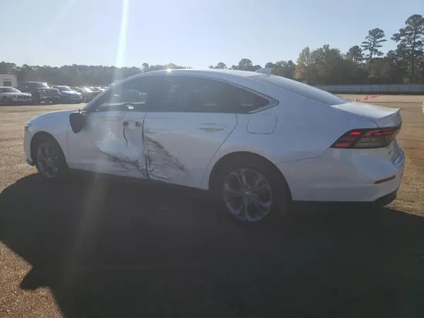 1HGCY1F35RA039091 2024 HONDA ACCORD - Image 2