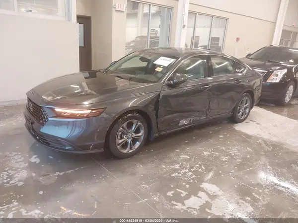 1HGCY1F35RA043822 2024 HONDA ACCORD - Image 2