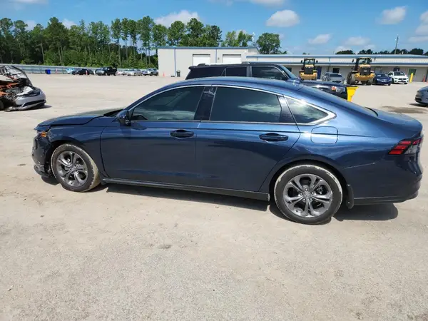 1HGCY1F35RA052973 2024 HONDA ACCORD - Image 2