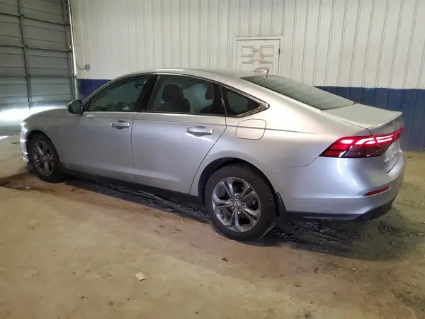 1HGCY1F35RA054514 2024 HONDA ACCORD - Image 2
