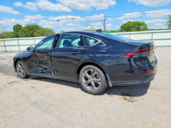 1HGCY1F35RA063262 2024 HONDA ACCORD - Image 2