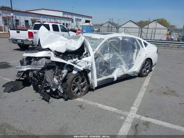 1HGCY1F35RA063388 2024 HONDA ACCORD - Image 2