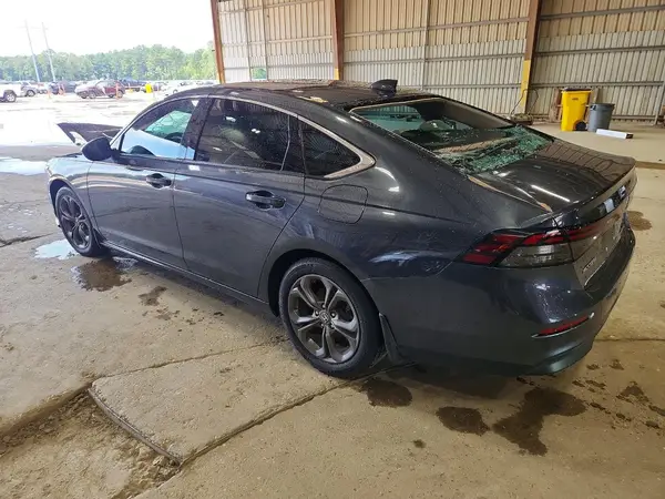 1HGCY1F35RA065772 2024 HONDA ACCORD - Image 2