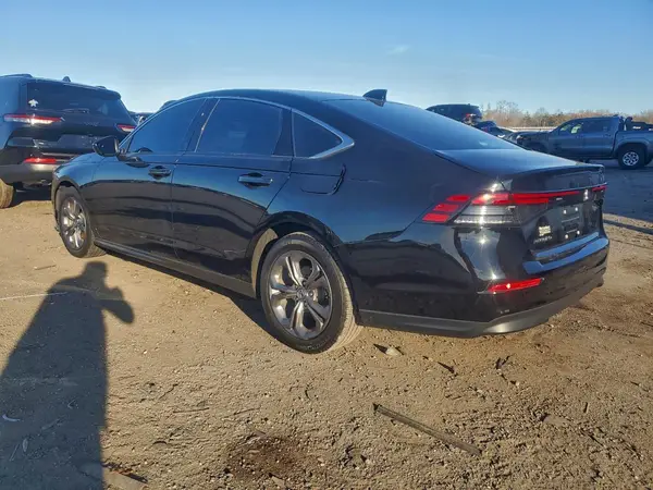 1HGCY1F35RA070728 2024 HONDA ACCORD - Image 2