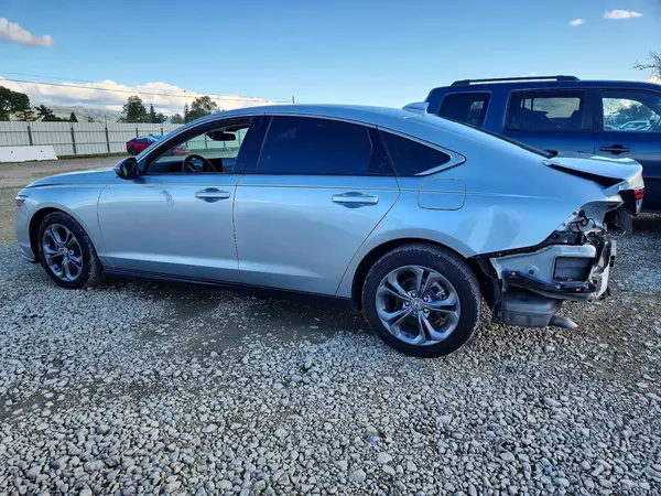 1HGCY1F35RA079851 2024 HONDA ACCORD - Image 2