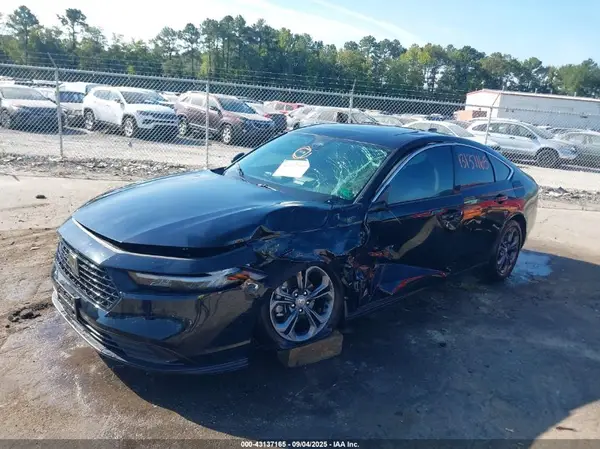 1HGCY1F36PA004489 2023 HONDA ACCORD - Image 2
