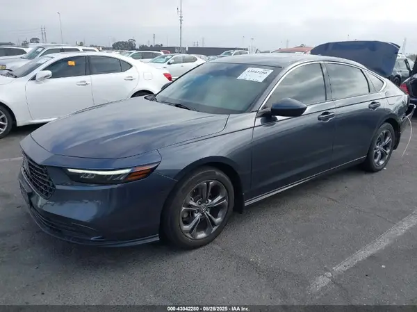 1HGCY1F36PA028226 2023 HONDA ACCORD - Image 2