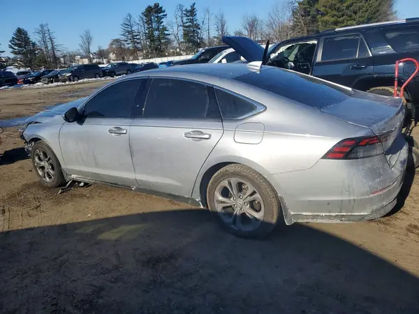 1HGCY1F36PA031689 2023 HONDA ACCORD - Image 2