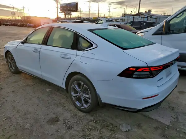 1HGCY1F36PA038707 2023 HONDA ACCORD - Image 2