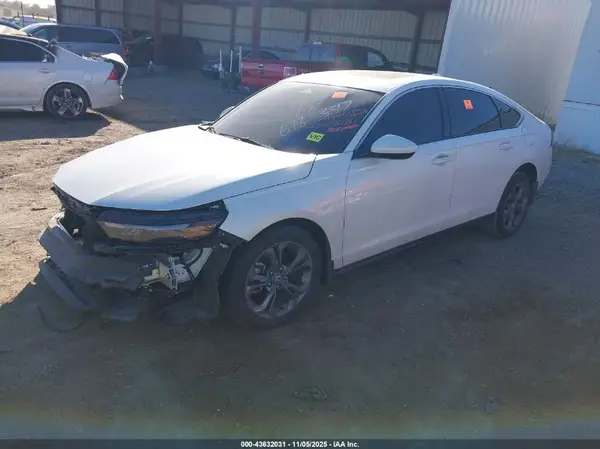 1HGCY1F36RA001370 2024 HONDA ACCORD - Image 2