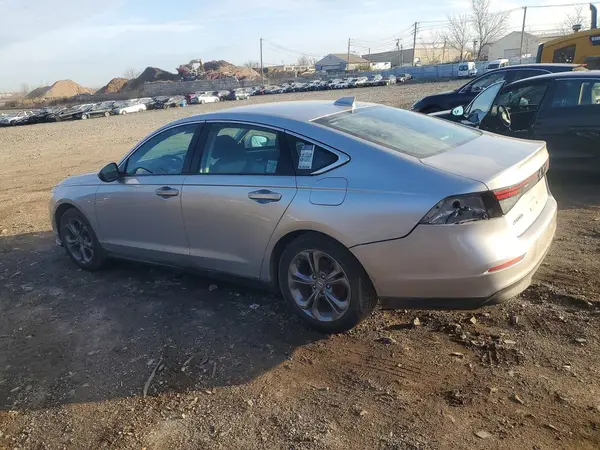 1HGCY1F36RA025264 2024 HONDA ACCORD - Image 2