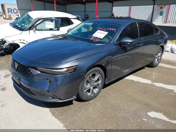 1HGCY1F36RA043764 2024 HONDA ACCORD - Image 2