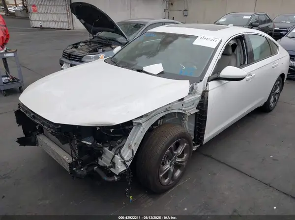 1HGCY1F36RA043957 2024 HONDA ACCORD - Image 2
