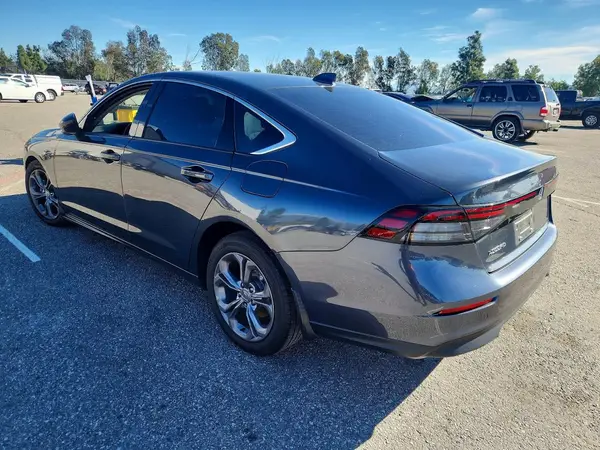 1HGCY1F36RA045837 2024 HONDA ACCORD - Image 2