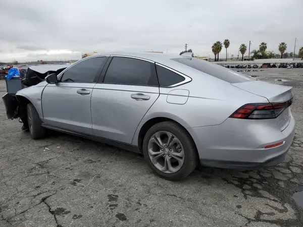 1HGCY1F36RA048771 2024 HONDA ACCORD - Image 2