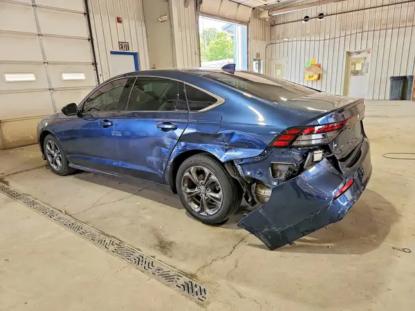 1HGCY1F36RA051637 2024 HONDA ACCORD - Image 2