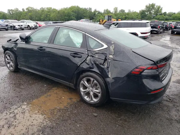 1HGCY1F36RA069670 2024 HONDA ACCORD - Image 2