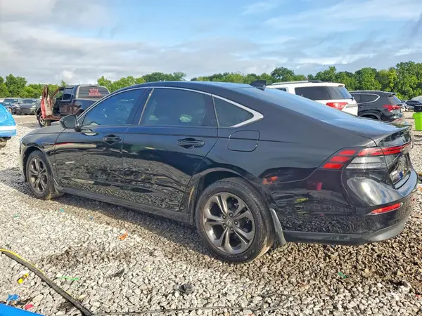 1HGCY1F36RA087361 2024 HONDA ACCORD - Image 2